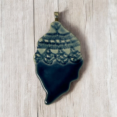 Blue Lace Wavy Leaf Pendant